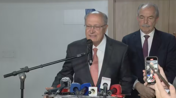 No Rio, Alckmin diz que 'boa química' entre Lula e Trump pode ajudar a resolver tarifaço dos EUA