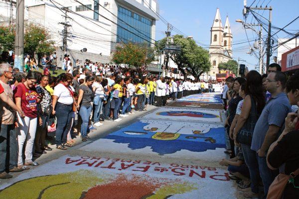 Alerj aprova, em primeira discussão, projeto que institui feriado estadual de Corpus Christi 58 Empacado na Câmara Municipal, Alerj vota projeto para criar feriado estadual de Corpus Christi