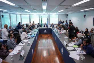 CCJ da Alerj aprova pacote de enfrentamento ao crime proposto por Bacellar
