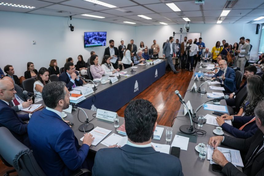 Projeto do estado que prevê a venda de 48 imóveis será analisado por grupo de trabalho na Alerj
