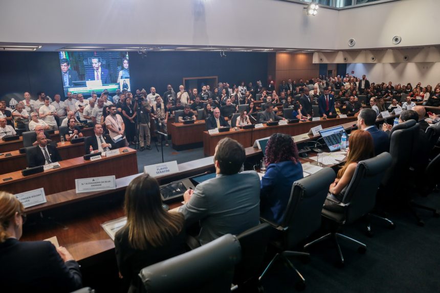 Pacote da Polícia Civil: consenso em audiência pública, mas não em plenário; texto não tem data para ser votado