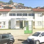 Creche é invadida por criminosos em Vicente de Carvalho; cadela é atingida por tiro