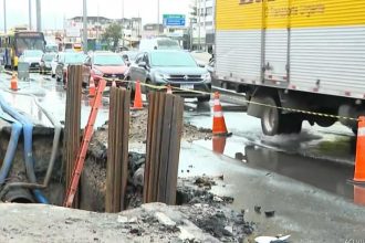 Obra emergencial afeta o trânsito da Avenida Brasil nesta segunda-feira