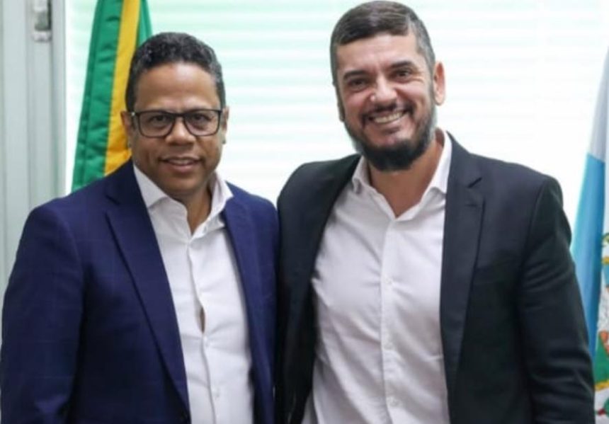 Encontro registrado nas redes sociais: o presidente do Republicanos, Luís Carlos Gomes, reafirma o apoio ao presidente da Assembleia Legislativa, Rodrigo Bacellar (União) e pede as vagas para a disputa ao Senado se o PL desistir da aliança