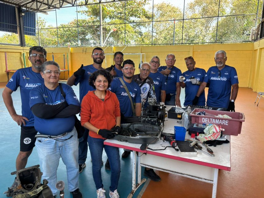 Curso gratuito capacita pescadores de Maricá em manutenção de motores de embarcação