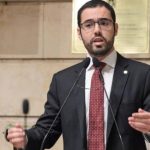 O voto do vereador Pedro Duarte está no centro da discussão no partido Novo: liberal na economia e nos costumes