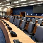 O plenário da Alerj vai receber, de volta, os deputados-secretários, que reassumirão seus mandatos para votar o pacotão de projetos enviados pelo governador Cláudio Castro (PL)
