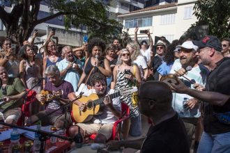 A roda para Aldir Blanc em 2024: este ano, a turma vai cantar três inéditas — como preparação para as comemorações dos 80 anos de nascimento do compositor, em 2026