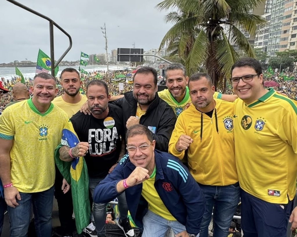 Ato em Copacabana pró-Bolsonaro e pró-anistia tem ataques ao STF e bandeiras dos Estados Unidos 62 WhatsApp Image 2025 09 07 at 12.18.02