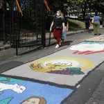 Tapetes de sal no Corpus Christi, diante da Catedral Metropolitana do Rio: projeto que instituía feriado na data religiosa saiu de pauta e deve tomar o rumo da gaveta