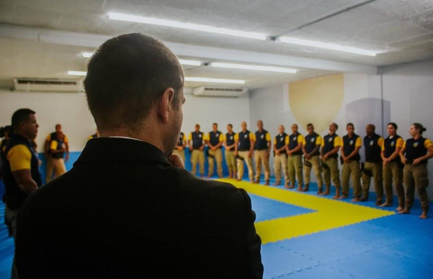 Brenno Carnevale na mira da extrema-direita da Assembleia Legislativa: grupo vai apresentar emenda só para tirar o delegado do comando da Guarda armada do prefeito Eduardo Paes (PSD)