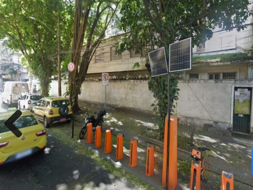 O imóvel na Rua Jardim Botânico que a Prefeitura do Rio pôs à venda: o leilão está o leilão está marcado para 14 de outubro e o lance mínimo é de R$ 8.031.694,79