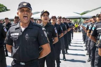 Polícia Militar do Rio vai ganhar reforço: governador Cláudio Castro autoriza dobrar o número de vagas no curso de formação de soldados, de duas para quatro mil