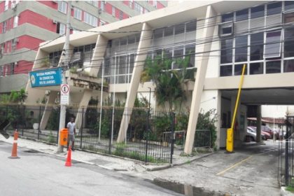 O imóvel da Rua Bambina 37, em Botafogo, que seria leiloado pelo lance mínimo de R$ 55,2 milhões: pregão foi adiado pelo Previ-Rio