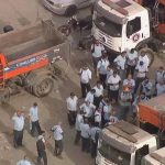 Motoristas em greve reunidos na garagem da Comlurb, num flagrante feito pelo Globocop