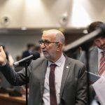 Luiz Paulo questiona déficit recorde no orçamento 2026