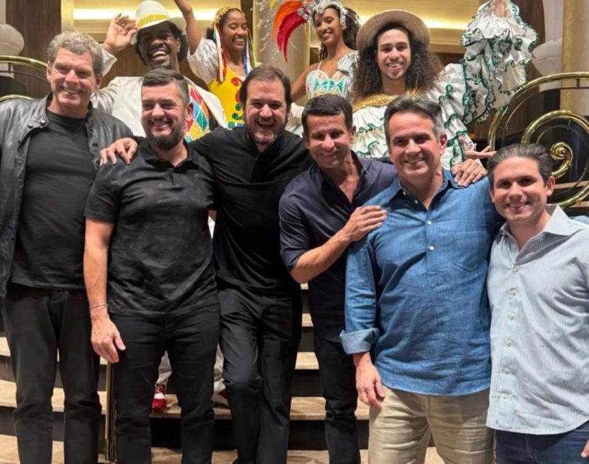 Centrão no Roxy Dinner: Alexandre Accioly (à esquerda), Rodrigo Bacellar, Antonio Rueda, Doutor Luizinho, Ciro Nogueira, e Hugo Motta na noite de Copacabana