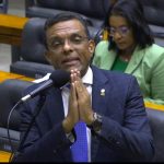 Otoni de Paula: o deputado é cabo eleitoral de Eduardo Paes, mas esteve com Rodrigo Bacellar, adversário do prefeito, e ainda elogiou o moço em discurso na Câmara