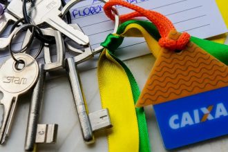 Entre 2020 e 2024, mais da metade dos trabalhadores usou o FGTS como entrada para a compra da casa própria: o fundo é o motor da política de habitação brasileira