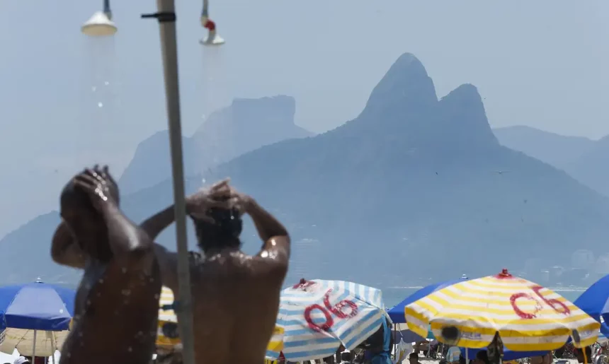 Rio atinge nível 2 de calor com máxima de 38°C neste domingo