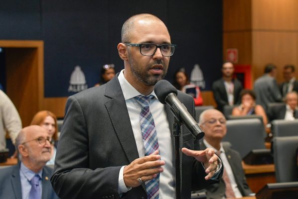 Deputado Alexandre Knoploch denuncia ter recebido ameaças de morte