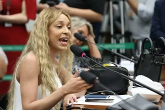 Câmara dos Vereadores concede Medalha Tiradentes à deputada Erika Hilton