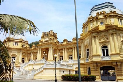 Projeto de Lei Orçamentária encaminhado à Alerj prevê déficit de R$ 18,4 bilhões