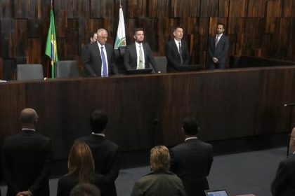 Projetos que reestruturam a PM e permitem retorno de militares da reserva saem de pauta na Alerj 64 Projetos sobre a PM e retorno de militares da reserva saíram de pauta na Alerj após emendas.