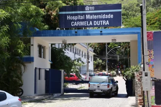 Homem foi assassinado no estacionamento da maternidade Carmela Dutra, no Méier