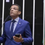 "[Eram] meninos que nunca portaram fuzis, mas estão sendo contados no pacote como se fossem bandidos", disse Otoni de Paula