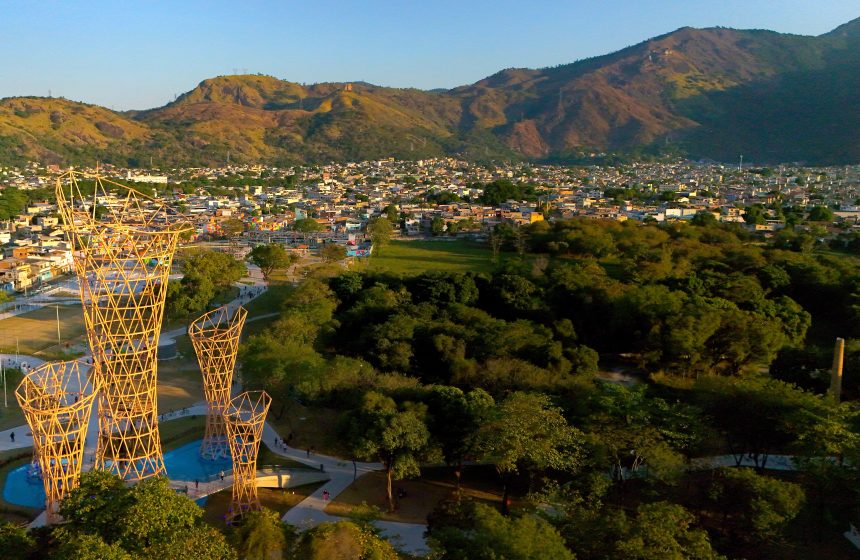 Prefeitura formaliza compra de área para duplicação do Parque Realengo Susana Naspolini