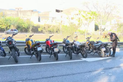 'Rolezinho' em Nova Iguaçu termina com oito motociclistas feridos; veja o vídeo