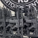 Grupo criminoso que fabricava 3,5 mil fuzis por ano para facções no Rio é alvo da PF e do MP