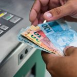 Novo sistema amplia transparência sobre salários do estado.