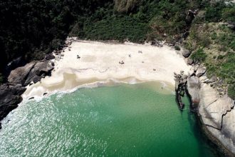 De Angra a Niterói: veja quais praias do Rio receberão a Bandeira Azul na sexta (31)