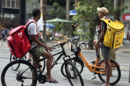 iFood e 99 protagonizam guerra do delivery no Rio.
