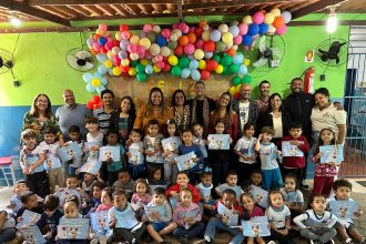 Teatro de fantoches de Paracambi ensina direitos humanos de forma lúdica às crianças