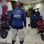 Depósito clandestino é interditado em galeria na Av. Nossa Senhora de Copacabana