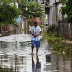 Cartão Recomeçar: governo do estado vai entregar, no fim do mês, o benefício a famílias atingidas pelas enchentes de abril em Angra