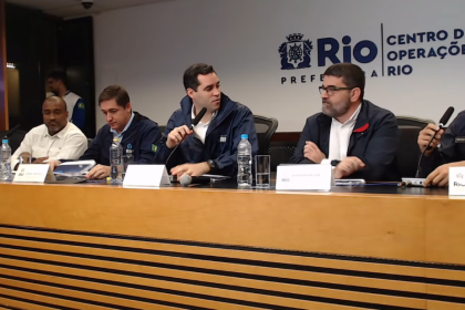 Vice-prefeito Eduardo Cavaliere (PSD) anunciou obras do Plano Verão 2025/2026 em coletiva nesta quinta (23)