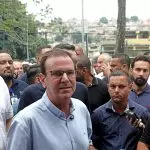 Paes visita UPA de Costa Barros e anuncia reabertura da unidade para 27 de outubro