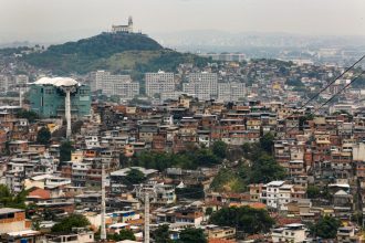 Programa do governo federal garante CEP para 1.668 favelas do Rio