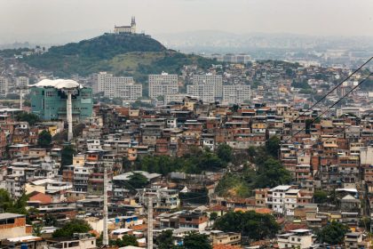 Programa do governo federal garante CEP para 1.668 favelas do Rio