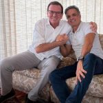 Matando as saudades do ninho: prefeito Eduardo Paes visitou o deputado por Minas Gerais, Aécio Neves