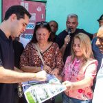 O vice-prefeito Eduardo Cavaliere assina a criação do Parque Boulevard Lucas-Cordovil, na Zona Norte