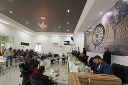Câmara de Araruama segue parecer do TCE e reprova contas de ex-prefeita Livia de Chiquinho 70 Câmara de Araruama rejeitou as contas da ex-prefeita Livia de Chiquinho