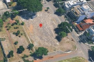 Prefeitura adia o leilão do terreno que fica entre as ruas Odilon Martins de Andrade, Maurício da Costa Faria e Antônio Baptista Bittencourt, no Recreio