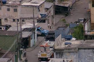 Durante o confronto, o policiamento da região foi reforçado