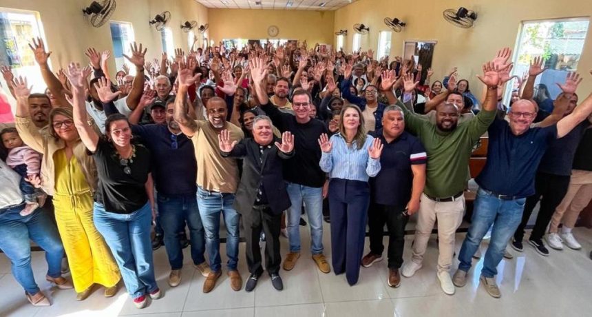 Prefeitura abre licitação para revitalização do Monte da Unção, em Sepetiba; custo das obras é estimado em R$ 1,8 milhão 61 Eduardo Paes e a vereadora Gigi Castilho no encontro na Congregação Tiberíades Rio de Janeiro, em Sepetiba, em agosto: o prefeito cumpriu a promessa e lançou a licitação para a revitalização do Monte da Unção