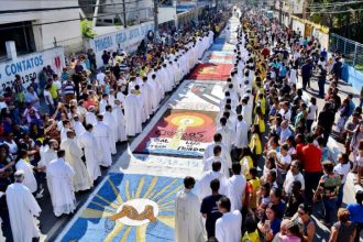 Tapete de sal em celebração ao Corpus Christi em São Gonçalo: a partir de agora, com a sanção da lei, a data será feriado em todo o estado